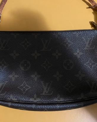 Pochette Accessoires Louis Vuitton