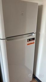 INDESIT Frigo mod TIAA_PARI AL NUOVO