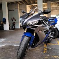 Yamaha YZF R1 - 2005
