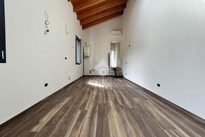 2 LOCALI A CASTELNOVO DI SOTTO