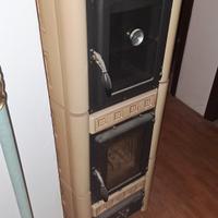 Stufa a Legna con forno 
