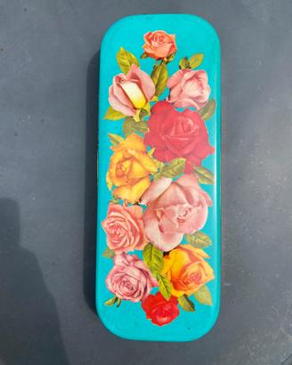 Scatola di latta da collezione