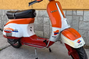 Vespa 50 Special