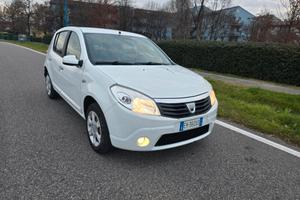 DACIA SANDERO 1.2 "OK PER NEOPATENTATI"