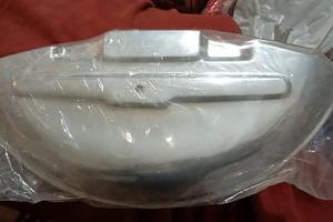Copriruota di scorta in alluminio grigio per Vespa