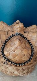 Collana uncinetto nera con pietre nere