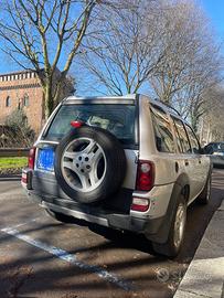 Land rover freelander