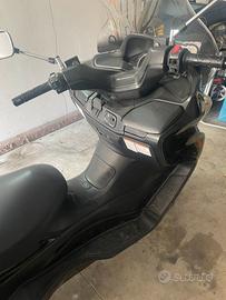 Suzuki Burgman 400