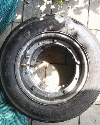 Cerchione e gomma vespa