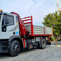 Iveco Eurotech 190 con gru da 21 m e 51.000 km