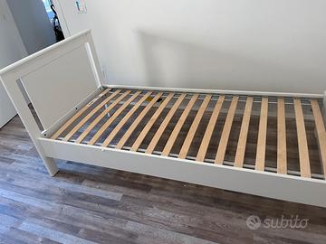 Letto singolo Hemnes con doghe Luroy 90x200