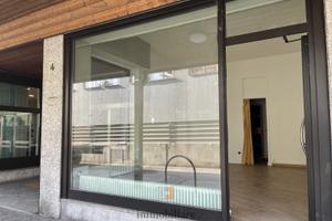 Centralissimo spazio commerciale a Sondrio