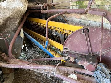 Attrezzatura per lavoro campi