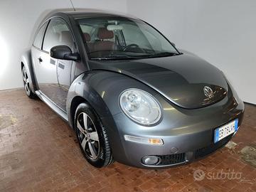 VOLKSWAGEN New Beetle 1.6 102cv GPL + Interni in