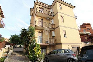 MONOLOCALE A ROMA