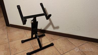 Supporto per amplificatore Quiklok QL640