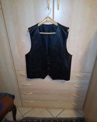gilet in pelle nera 