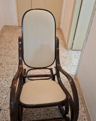 Sedia a dondolo vintage Thonet 