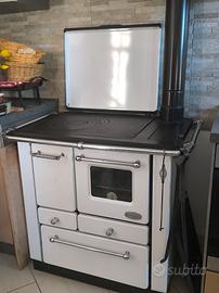 Cucina economica a legna