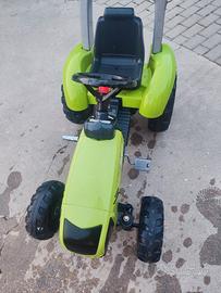 trattore Verde a pedali 