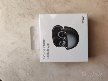 Honor Choice earbuds clip
