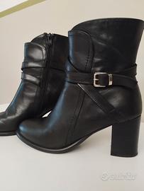 stivaletti/tronchetti pelle nera 38