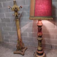 lampada e attaccapanni 