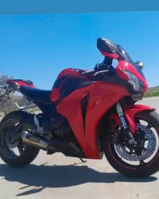 scarico akrapovic 