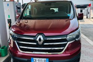Renault trafic passenger 9 posti