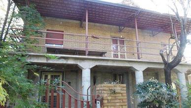 Villa di 170 m² con più di 5 locali a Castelfranci
