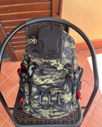 Oakley backpack bathroom sink
