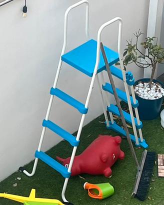 scaletta per piscina fuori terra