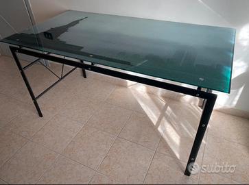 Scrivania per abitazione o ufficio