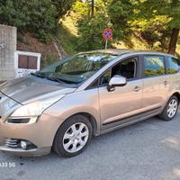 Peugeot 5008 2.0 HDi 150CV Business