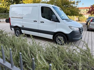 Mercedes Benz Sprinter Tetto Basso Passo Corto - e