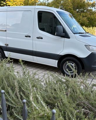 Mercedes Benz Sprinter Tetto Basso Passo Corto - e