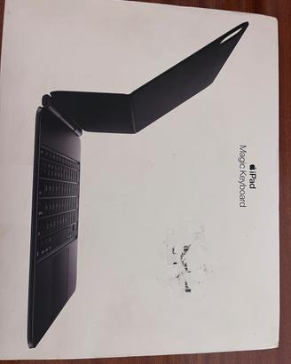 Tastiera Apple Magic keyboard per iPad 13 pro