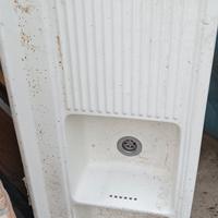 lavandino in ceramica