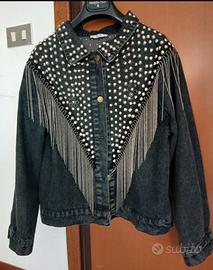 giubbino jeans con frange e borchie