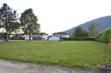 Terreno residenziale