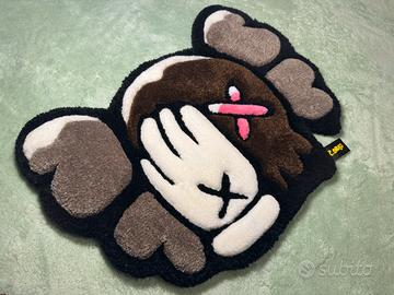 Tappeto KAWS personalizzato fatto a mano
