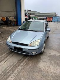 Ricambi Ford Focus 2004 - Veicolo per ricambi