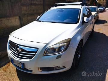 OPEL insignia CDTI 4x4 160CV Sports Tourer Cosmo