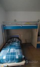 letto a castello più scrivania