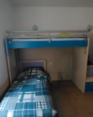 letto a castello più scrivania