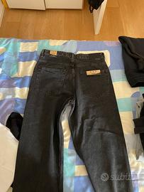 Jeans pull and bear