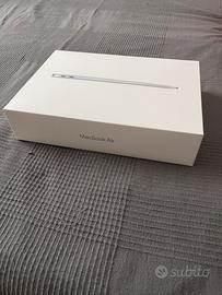 Apple MacBook Air 13” M1 (2020) – 256 GB
