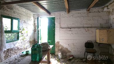 Rustico da ristrutturare