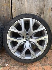 Set cerchi in lega originali VW da 17 pollici