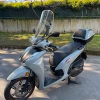 Honda SH 350i Sport 2022 - 7.000 km
